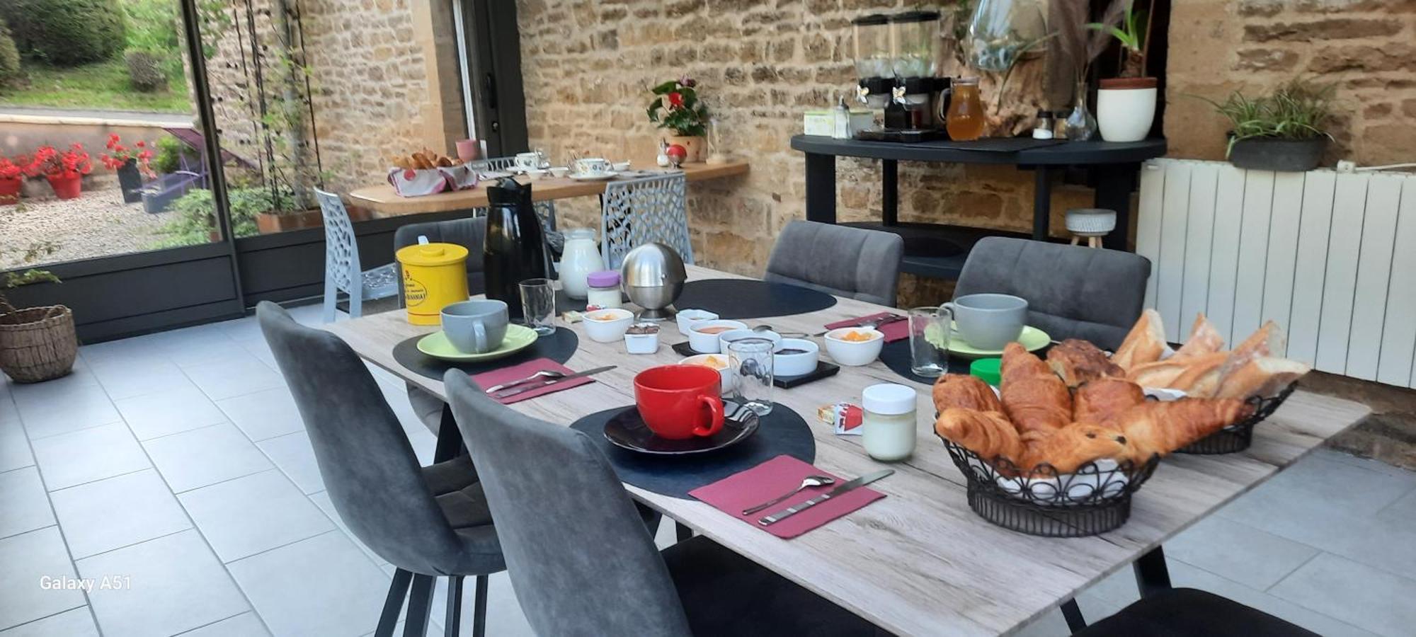 Les Etangs Du Moulin D'Harcy Hotel Lonny Bagian luar foto